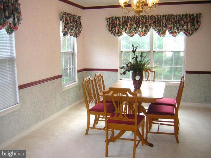 21304 Mirror Ridge Place Sterling, VA 20164 - Photo 15 of 30 Dining Room