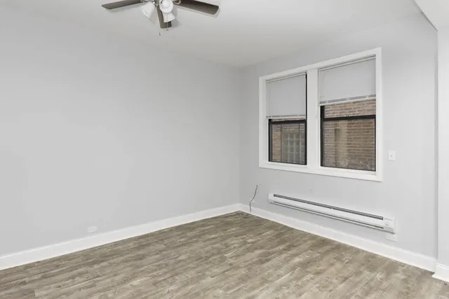 $1,095 | 4735 North Beacon Street, Unit 102, Chicago, IL 60640