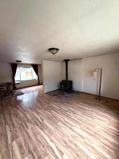 15904 Fir Road La Pine, OR 97739 - Photo 15 of 37 Living Room