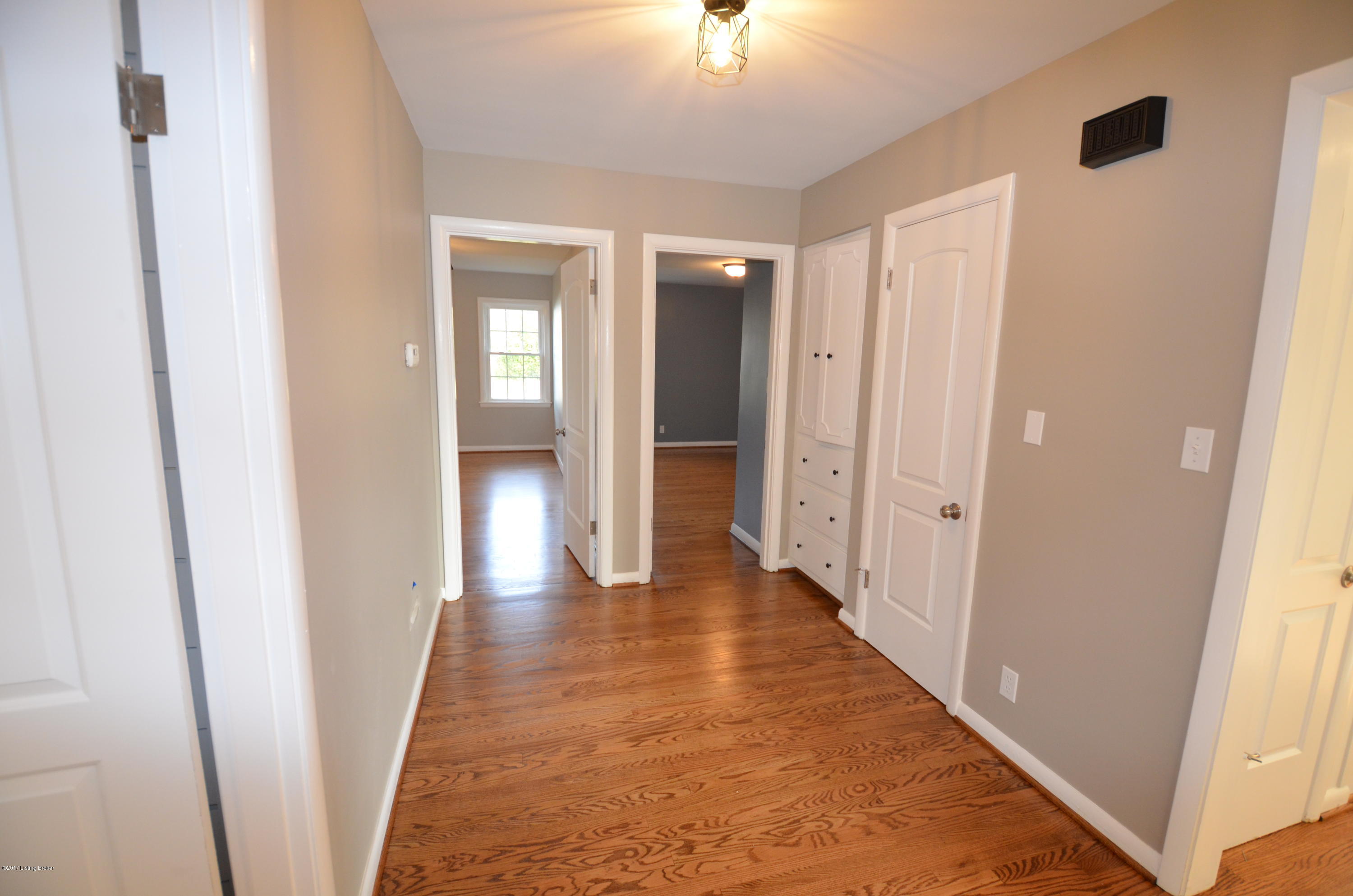 719 Indian Ridge Road Louisville, KY 40207 - Photo 34 of 38 Another view of the wide hallway