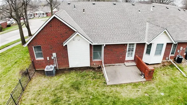 $237,500 | 3902 Eastgate Drive, St. Joseph, MO 64506
