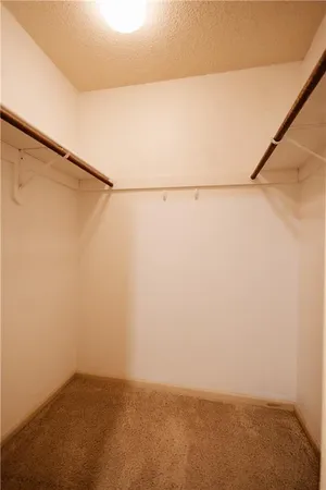 $237,500 | 3902 Eastgate Drive, St. Joseph, MO 64506