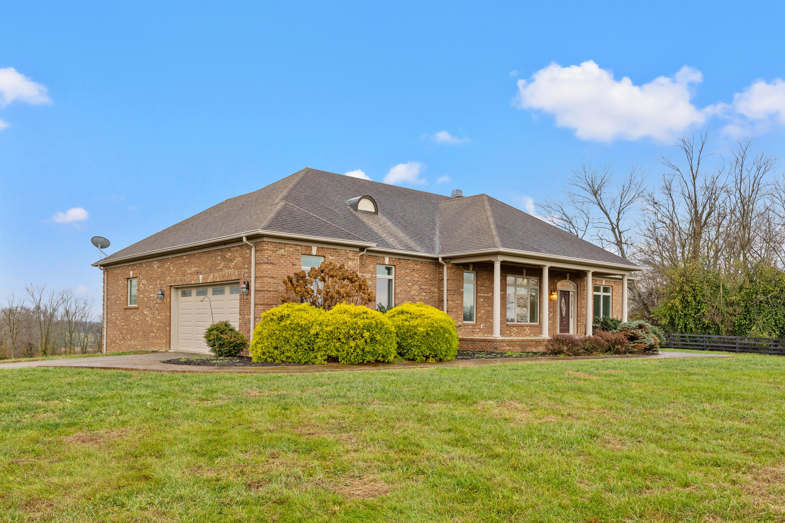 3360 Shannon Run Road Versailles, KY 40383 - Photo 4 of 59 41_img_4358