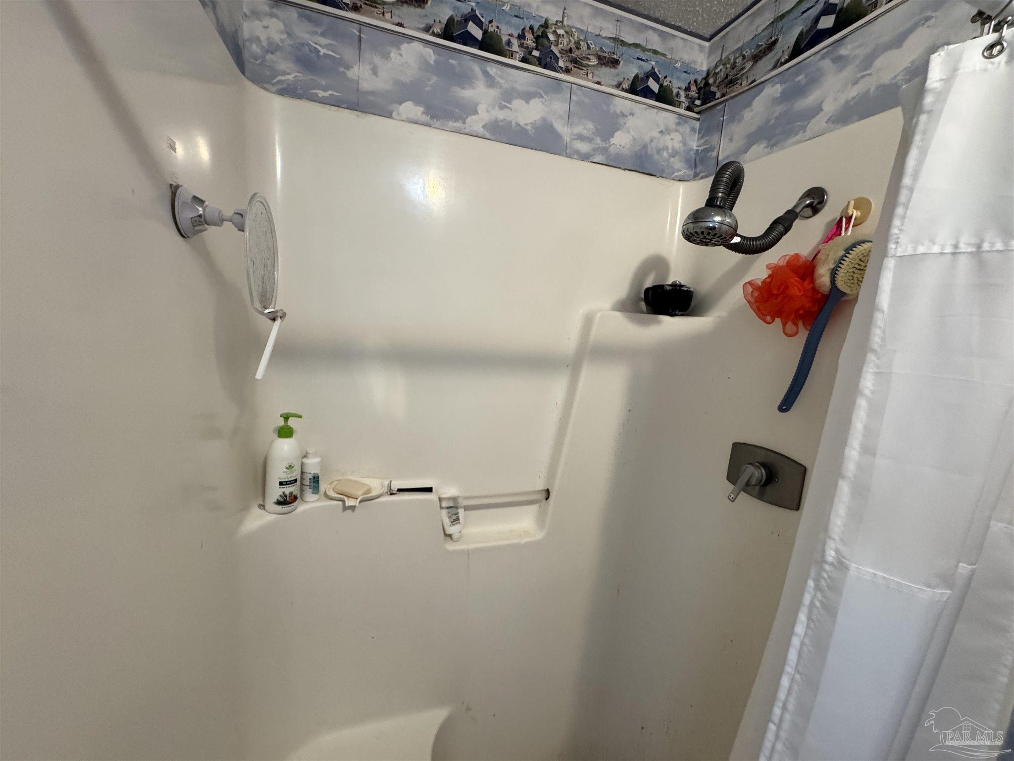 7210 Belgium Road Pensacola, FL 32526 - Photo 21 of 37 a close up of a shower