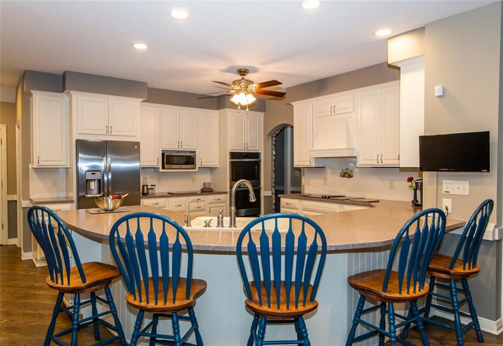 6126 Johnson Road Indianapolis, IN 46220 - Photo 11 of 48 Gallery Image 11