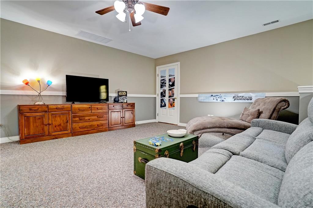 6126 Johnson Road Indianapolis, IN 46220 - Photo 37 of 48 Gallery Image 37