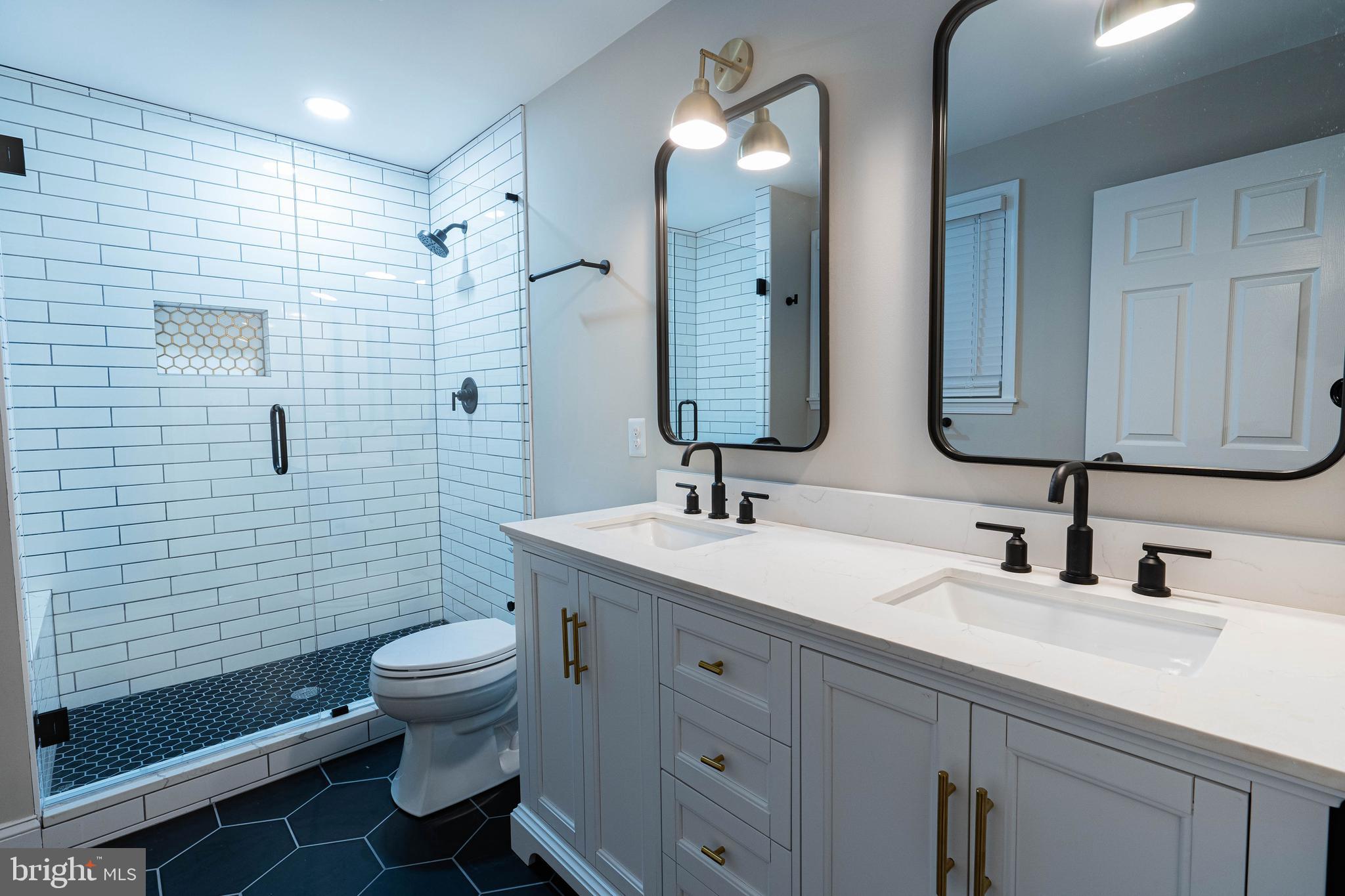 5103 Falls Rd Terrace Baltimore, MD 21210 - Photo 16 of 31 Very comfortable and stylish Master Bath
