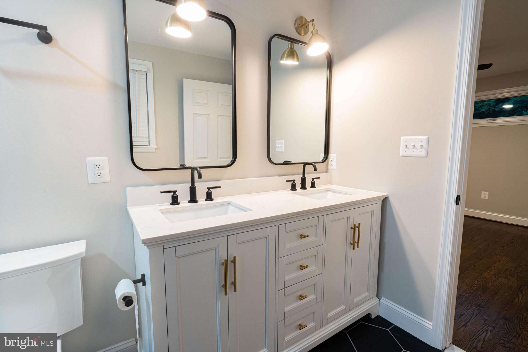 5103 Falls Rd Terrace Baltimore, MD 21210 - Photo 17 of 31 Master Bathroom double vanity!