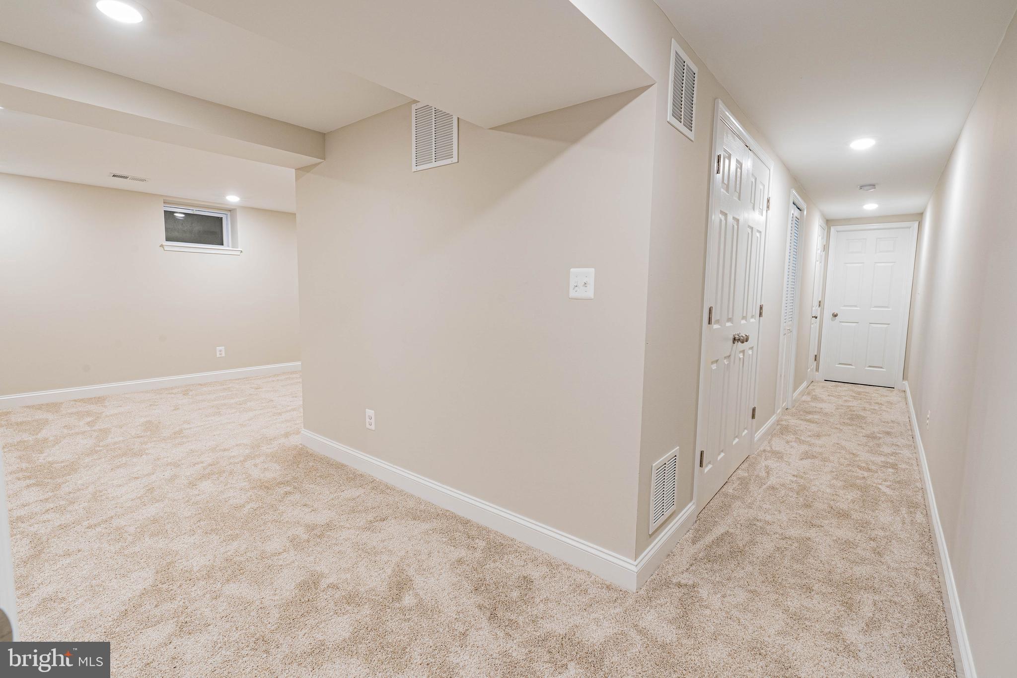 5103 Falls Rd Terrace Baltimore, MD 21210 - Photo 23 of 31 Basement landing