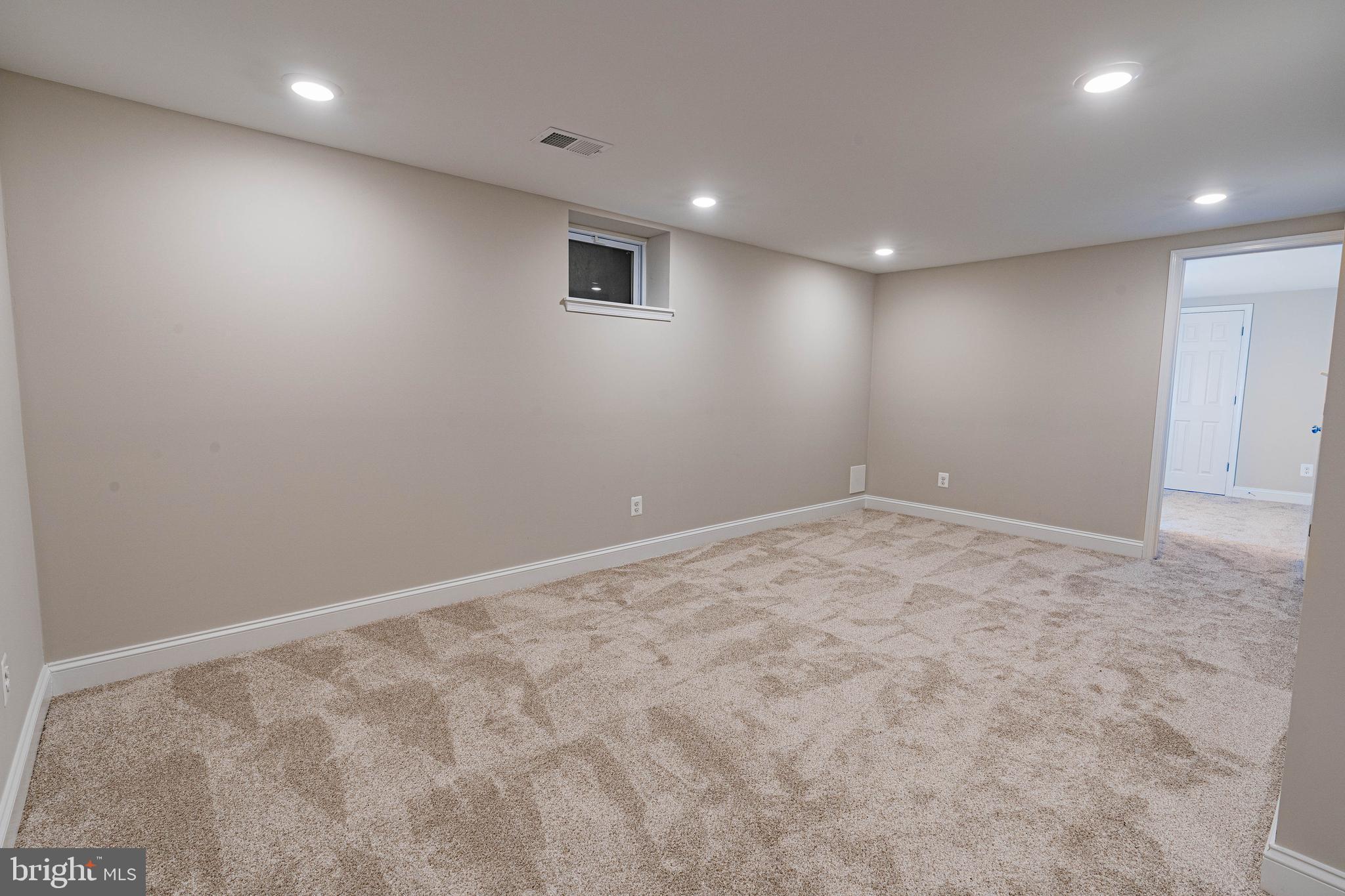 5103 Falls Rd Terrace Baltimore, MD 21210 - Photo 25 of 31 Lower level family / recreation room