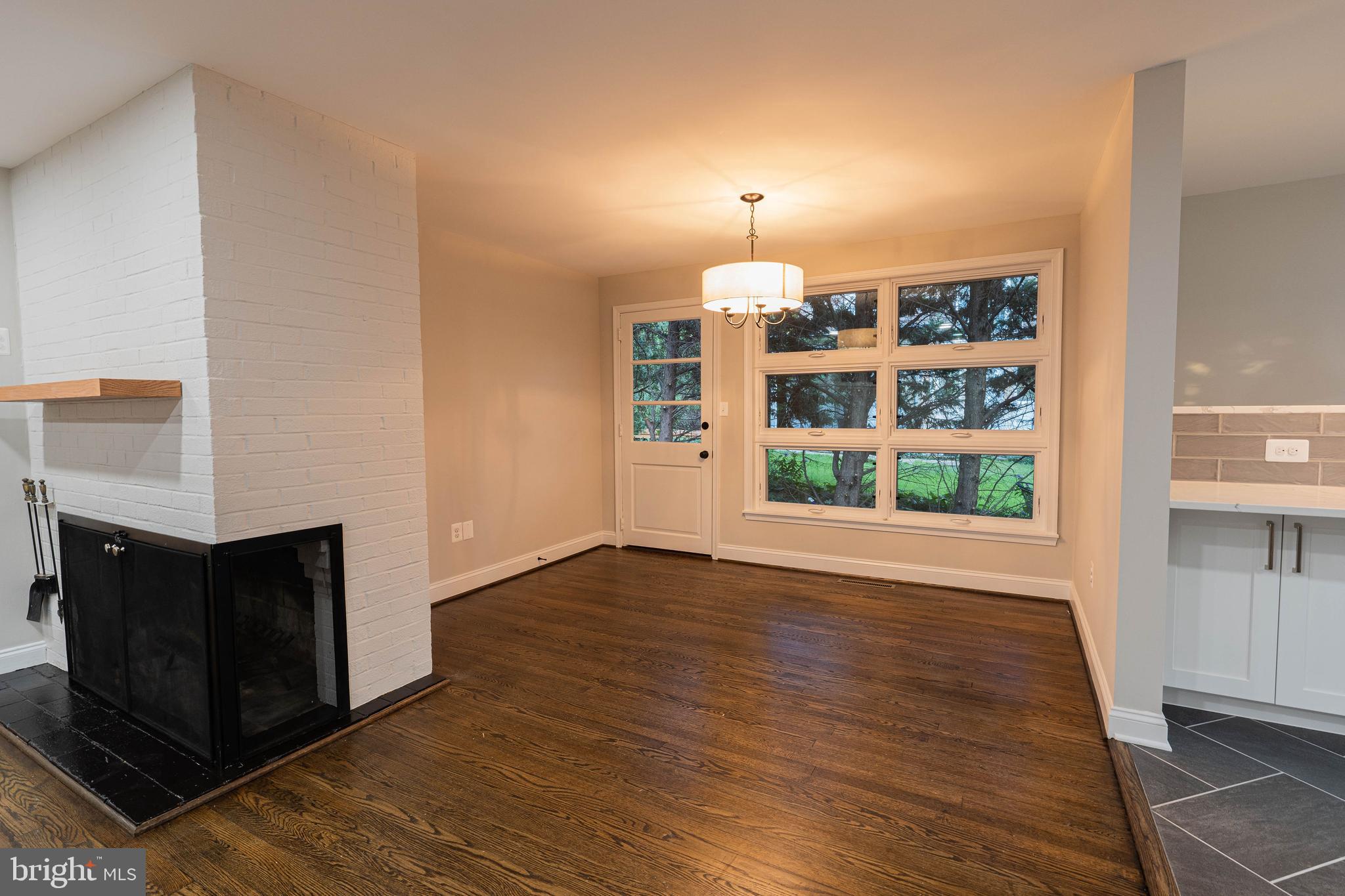 5103 Falls Rd Terrace Baltimore, MD 21210 - Photo 6 of 31 Dining Area opens to the side patio