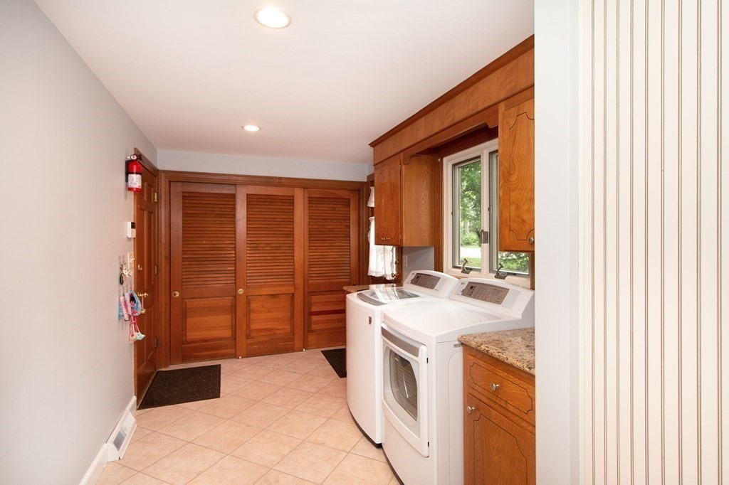86 Jerusalem Road Cohasset, MA 02025 - Photo 14 of 27 Gallery Image 14