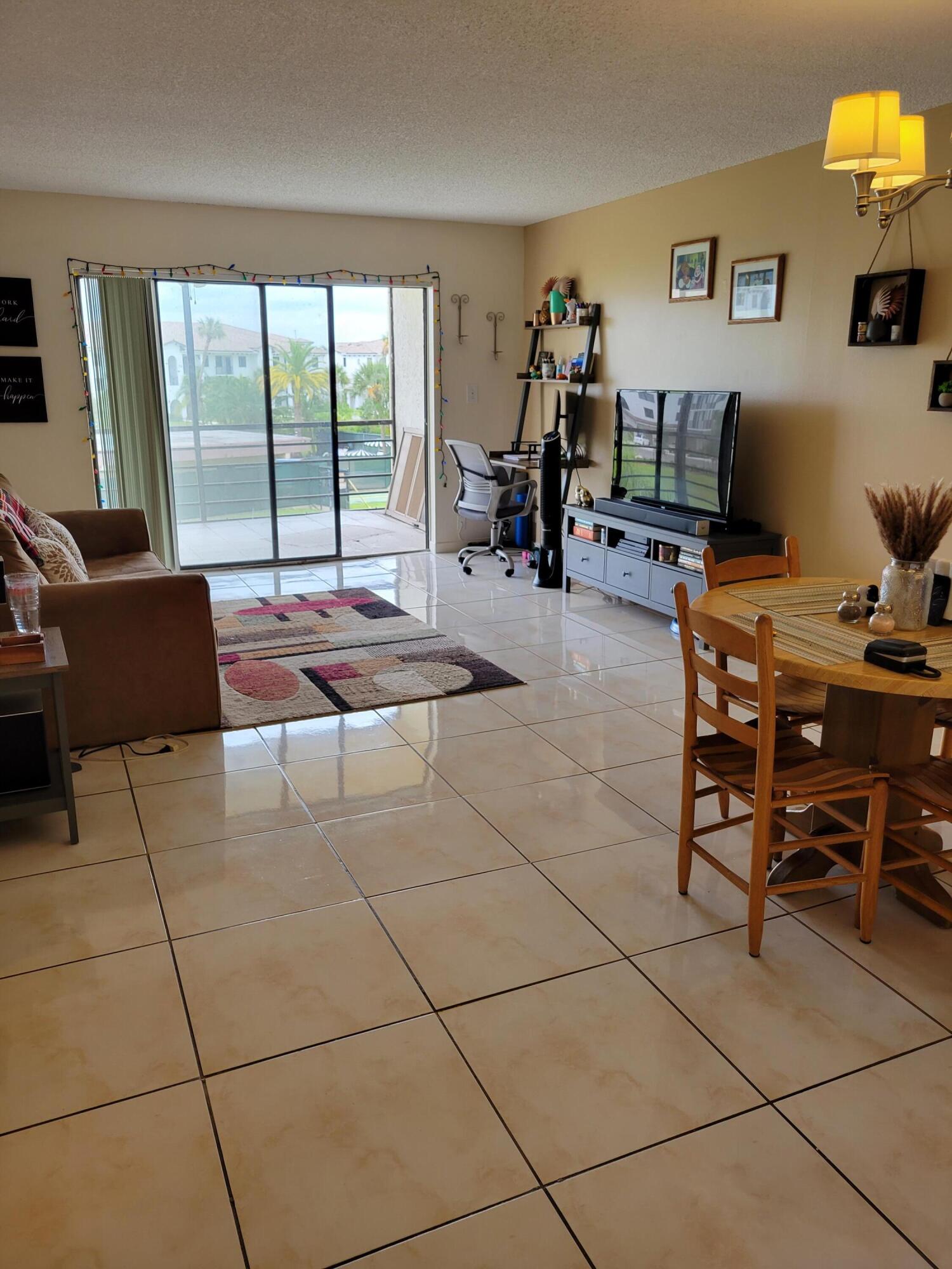 9355 Southwest 8th Street, Unit 311 Boca Raton, FL 33428 - Photo 24 of 75 9355 SW 8th St 311, #20