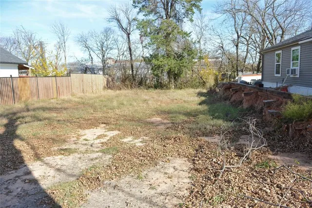 $30,000 | 419 South Montgomery Street, Sherman, TX 75090