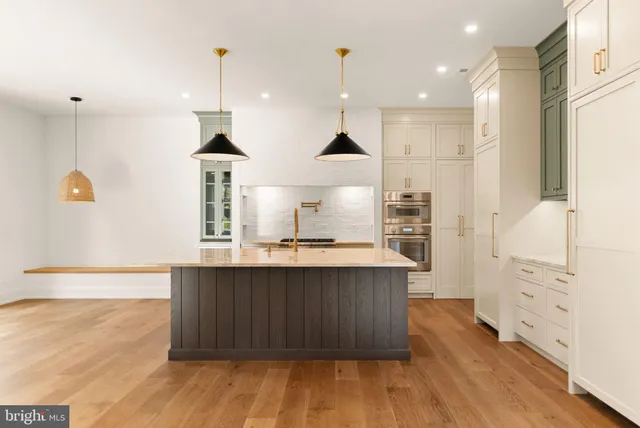 $1,999,000 | 1401 Timber Mill Lane, West Chester, PA 19380