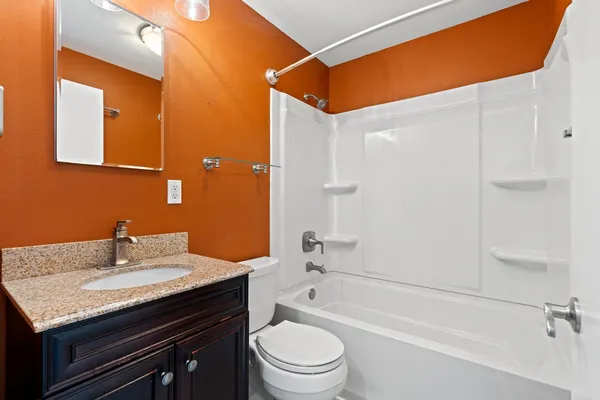 $250,000 | 1146 Redwood Lane, Menasha, WI 54952