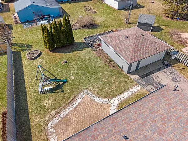 $250,000 | 1146 Redwood Lane, Menasha, WI 54952