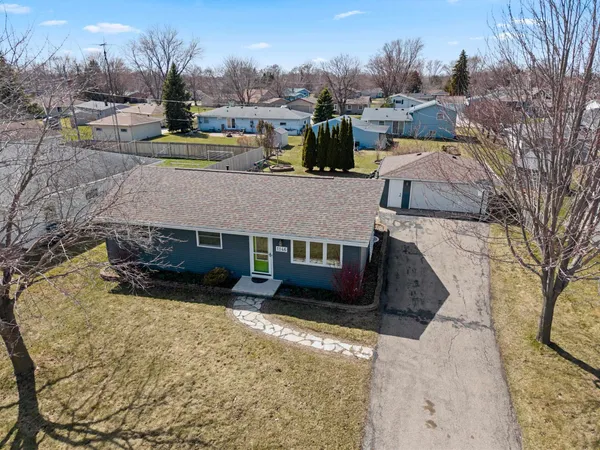 $250,000 | 1146 Redwood Lane, Menasha, WI 54952