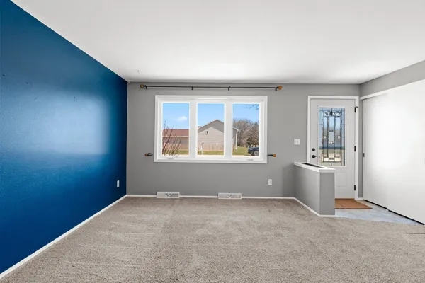 $250,000 | 1146 Redwood Lane, Menasha, WI 54952