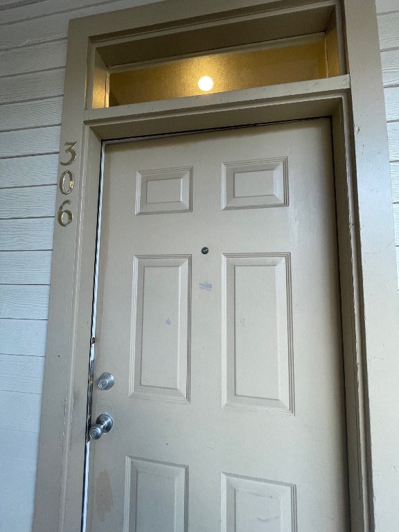 715 West 22 1/2 Street, Unit 306 Austin, TX 78705 - Photo 3 of 16