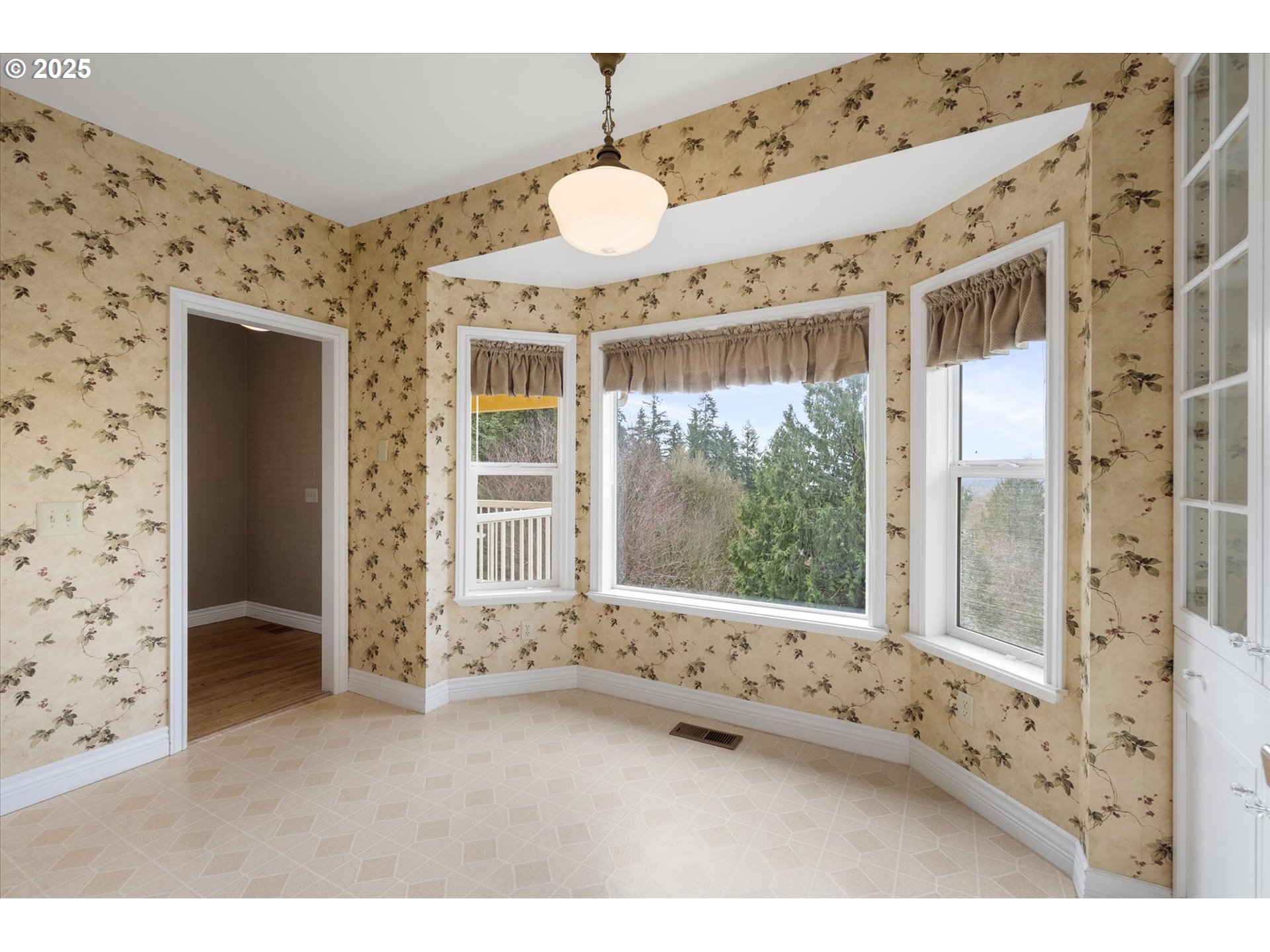 1045 Taylor Road Kalama, WA 98625 - Photo 14 of 40