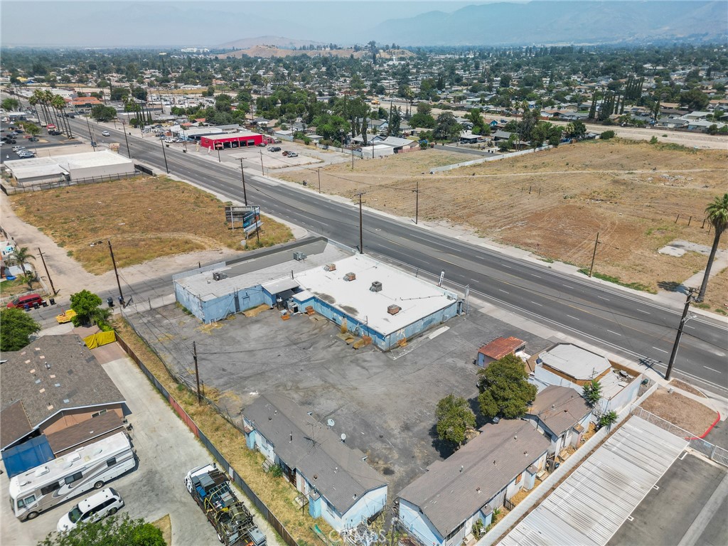 25899 East Baseline Street Highland, CA 92410 - Photo 8 of 12