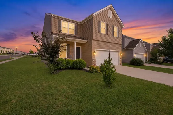 $399,900 | 230 Salinger Drive, Lithopolis, OH 43136