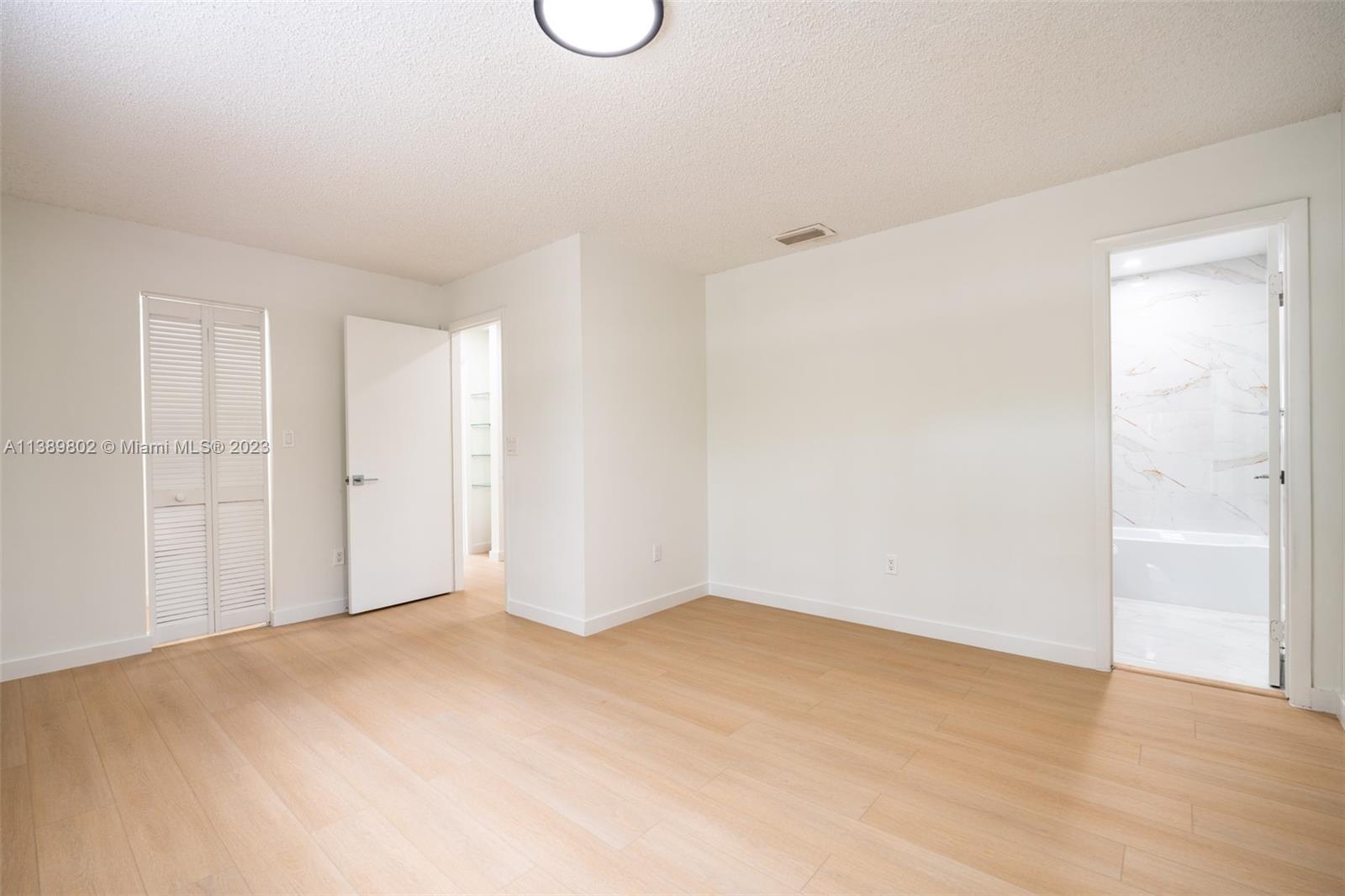 The Hammocks Miami, FL 33196 - Photo 25 of 38 a view of an empty room