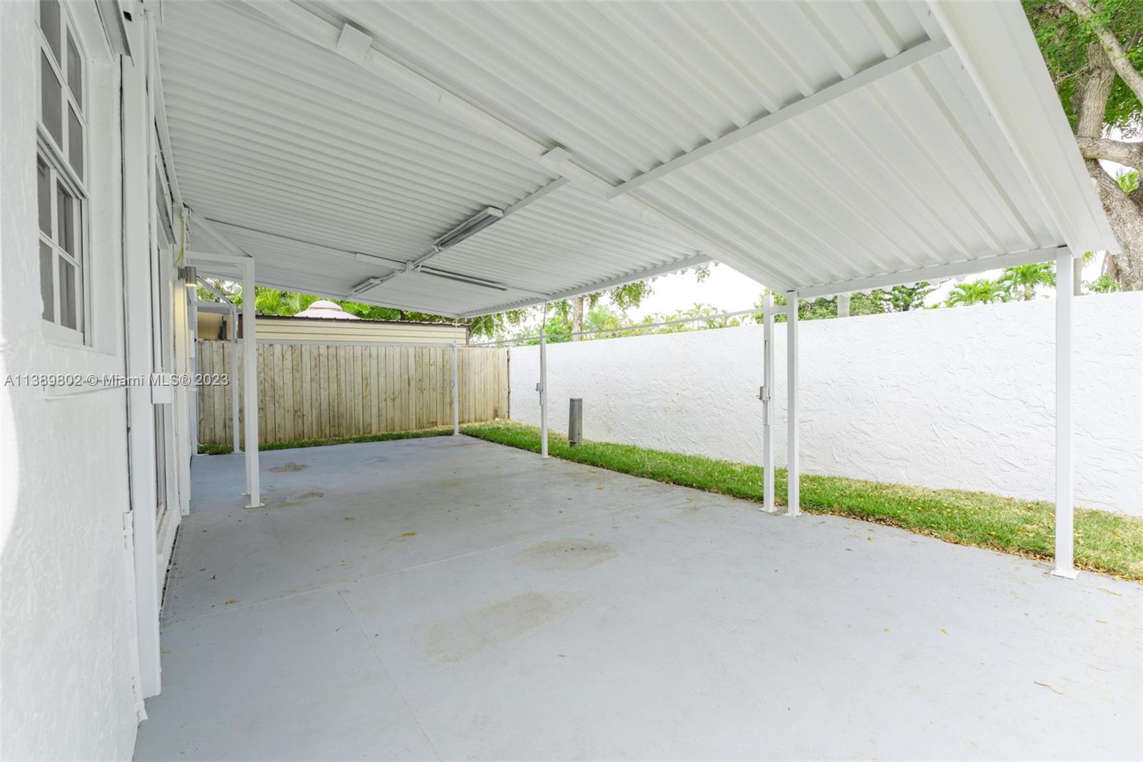 The Hammocks Miami, FL 33196 - Photo 10 of 38 a view of a garage