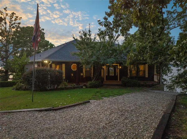 $1,199,000 | 385 County Road 2610, Pittsburg, TX 75686