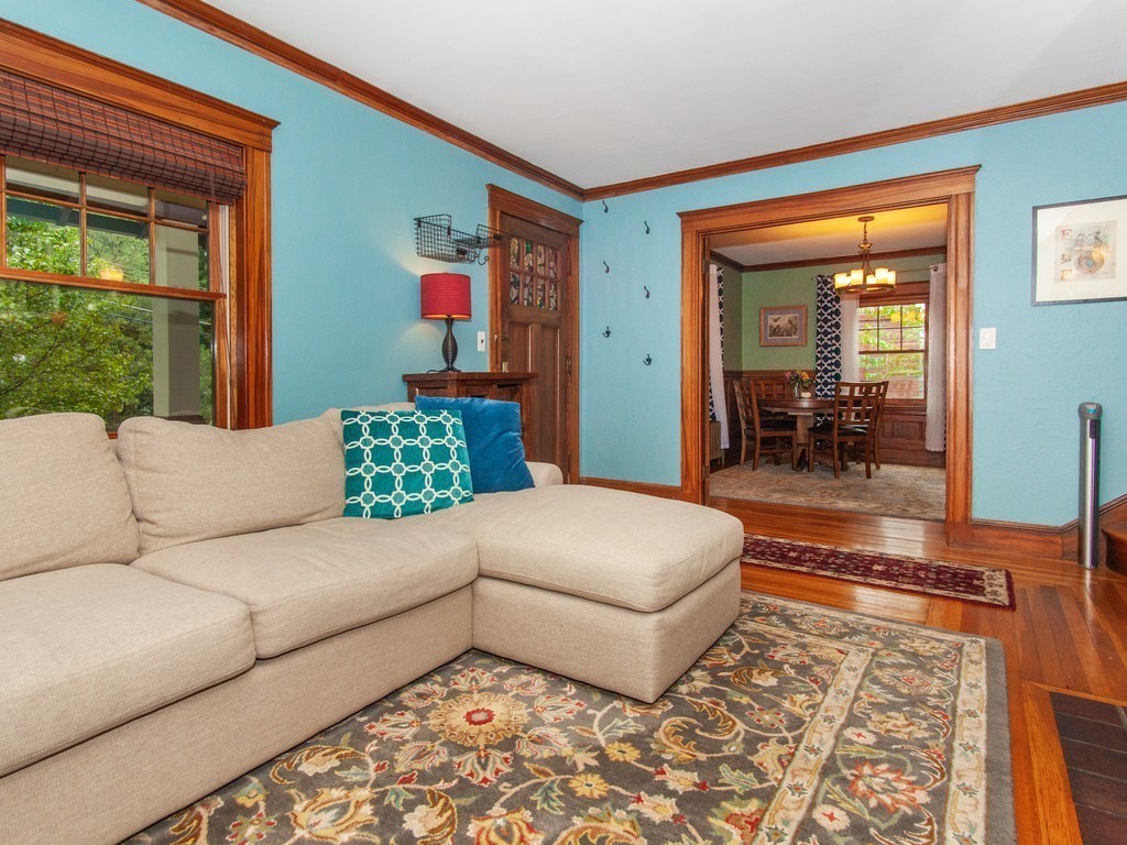 39 Virginia Road Waltham, MA 02453 - Photo 10 of 23