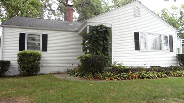 301 Old Farm Road Springfield, MA 01119 - Photo 2 of 20
