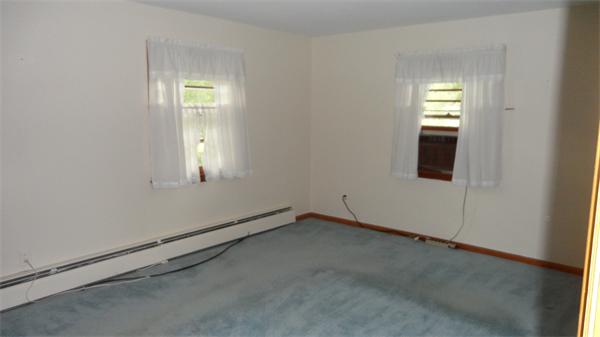 301 Old Farm Road Springfield, MA 01119 - Photo 8 of 20