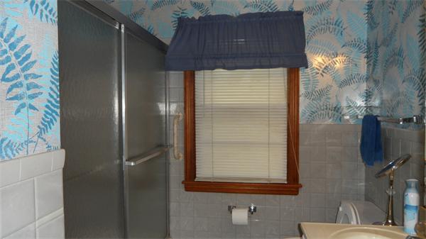 301 Old Farm Road Springfield, MA 01119 - Photo 10 of 20