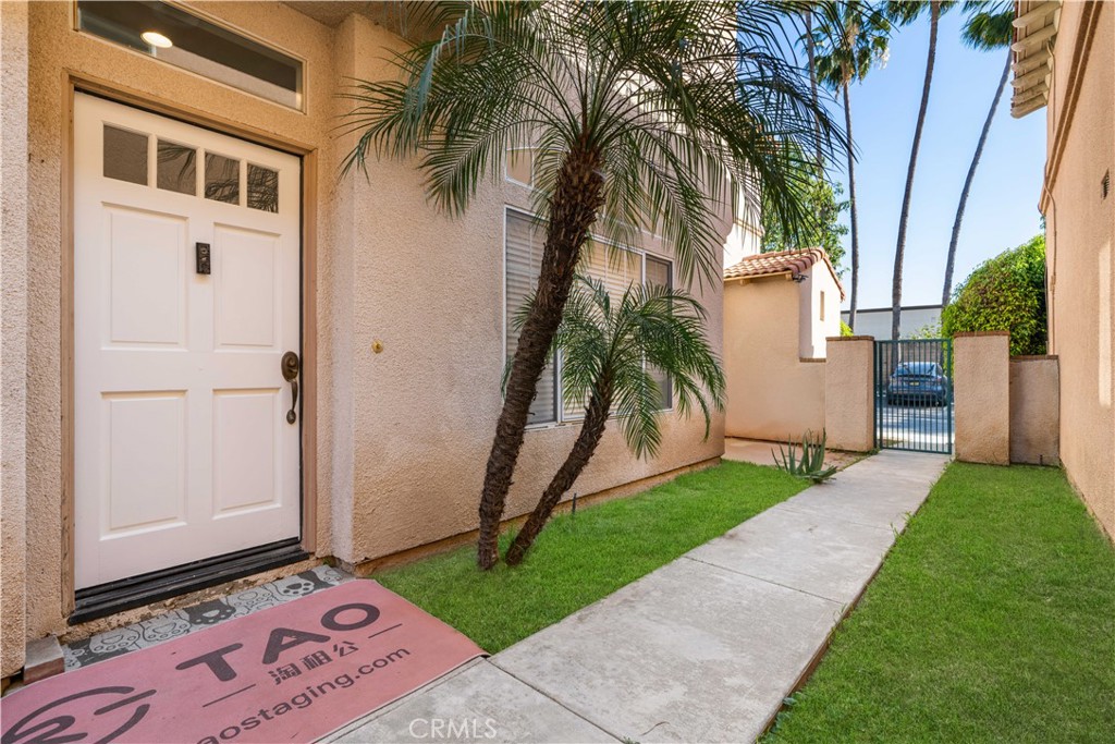 688 North Rimsdale Avenue, Unit 13 Covina, CA 91722 - Photo 5 of 52 a view of a backyard with a garden
