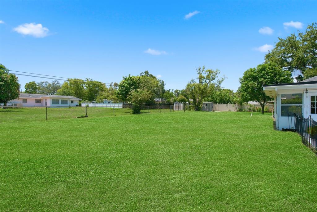 920 Lake Forest Road Clearwater, FL 33765 - Photo 37 of 40