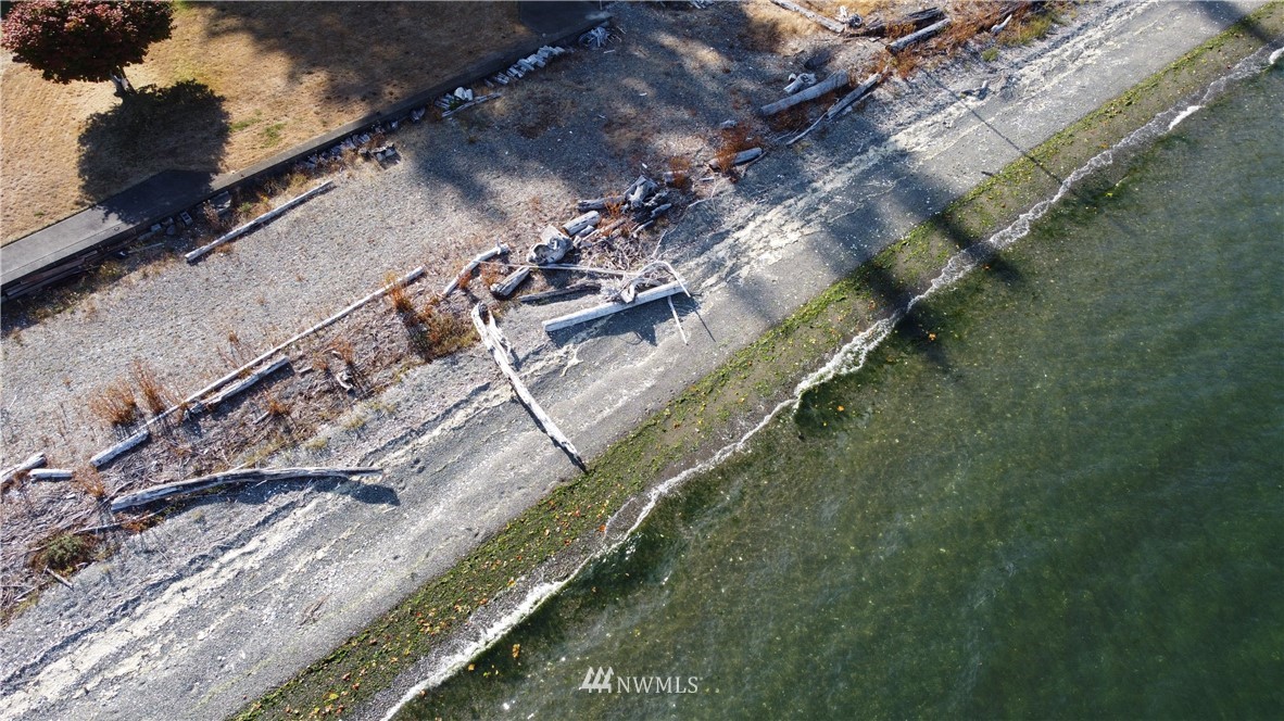 7130 Sandy Point Road Northeast Olympia, WA 98516 - Photo 31 of 32 a view of outdoor space