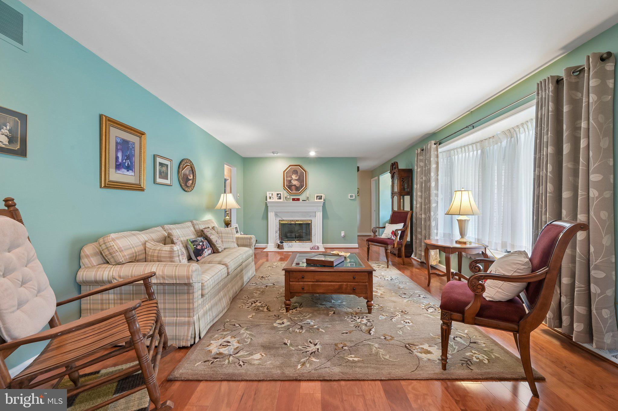 901 2nd Street Delanco, NJ 08075 - Photo 12 of 26 Living Room