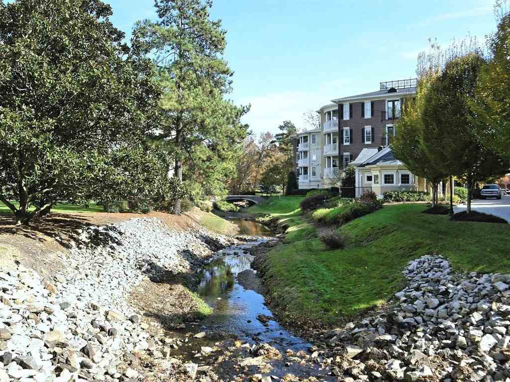 2813 Market Bridge Lane, Unit 105 Raleigh, NC 27608 - Photo 21 of 25 Community
