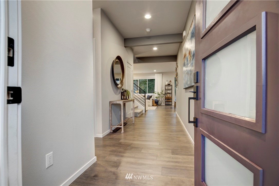 18718 Meridian Place West, Unit CC 04 Bothell, WA 98012 - Photo 2 of 35 Gallery Image 2