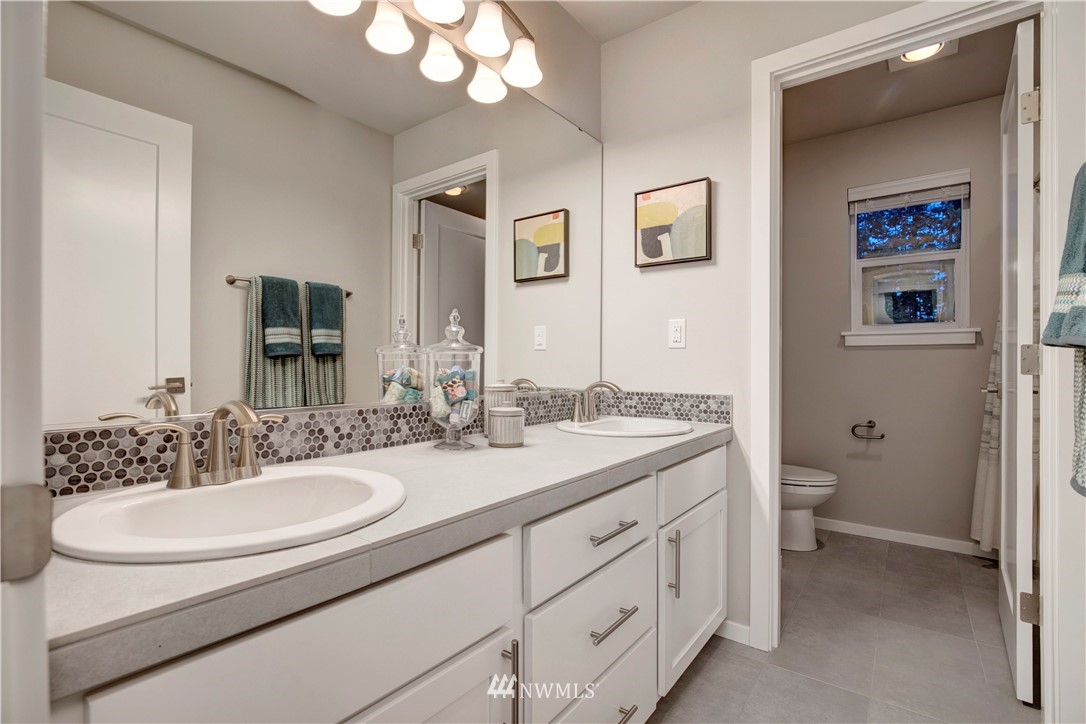 18718 Meridian Place West, Unit CC 04 Bothell, WA 98012 - Photo 22 of 35 Gallery Image 22