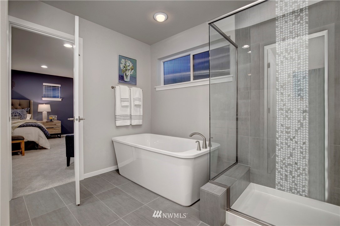 18718 Meridian Place West, Unit CC 04 Bothell, WA 98012 - Photo 29 of 35 Gallery Image 29