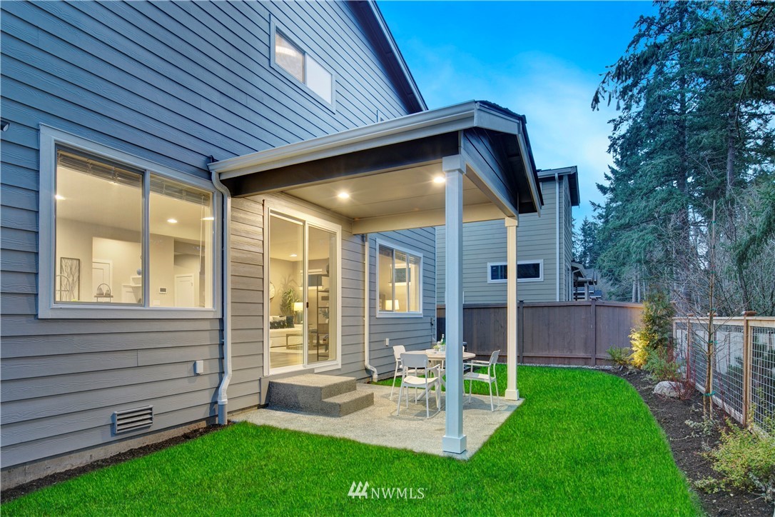 18718 Meridian Place West, Unit CC 04 Bothell, WA 98012 - Photo 32 of 35 Gallery Image 32