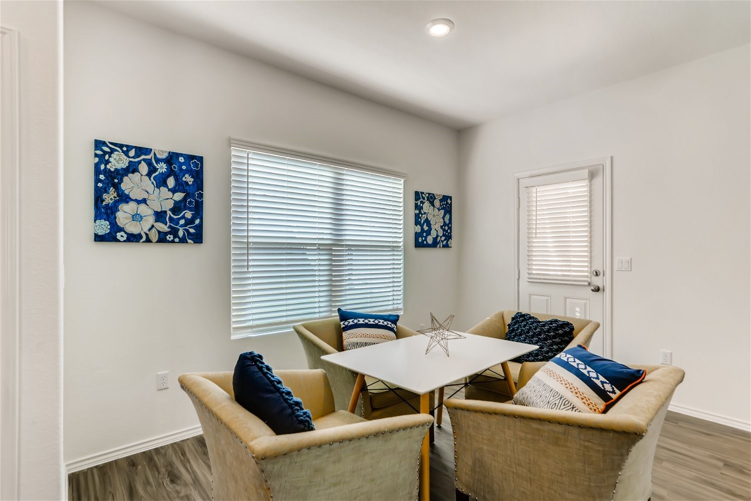 3901 Fort Collins Way Austin, TX 78744 - Photo 10 of 26 a living room with furniture and window