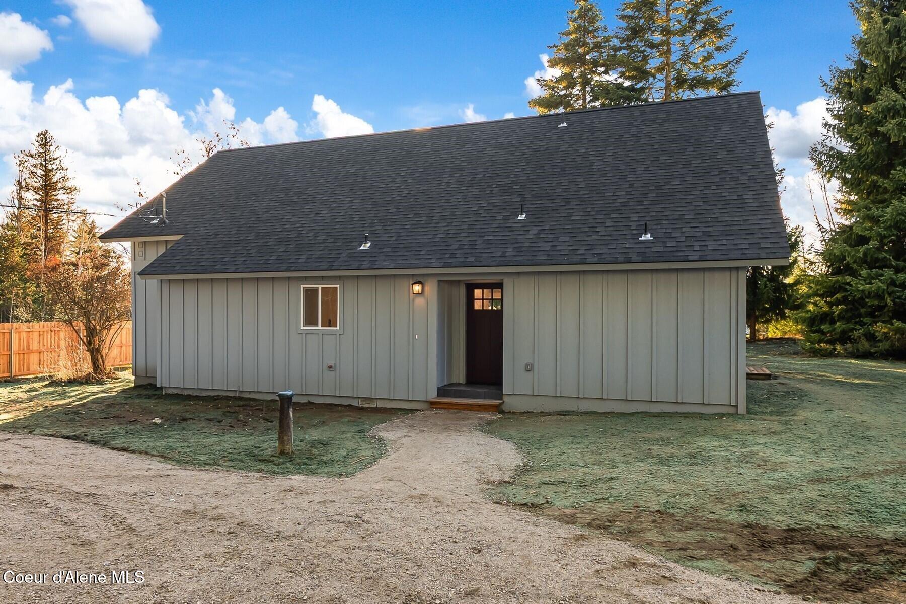 14981 Highway 2 Laclede, ID 83841 - Photo 29 of 42 Front Of Home