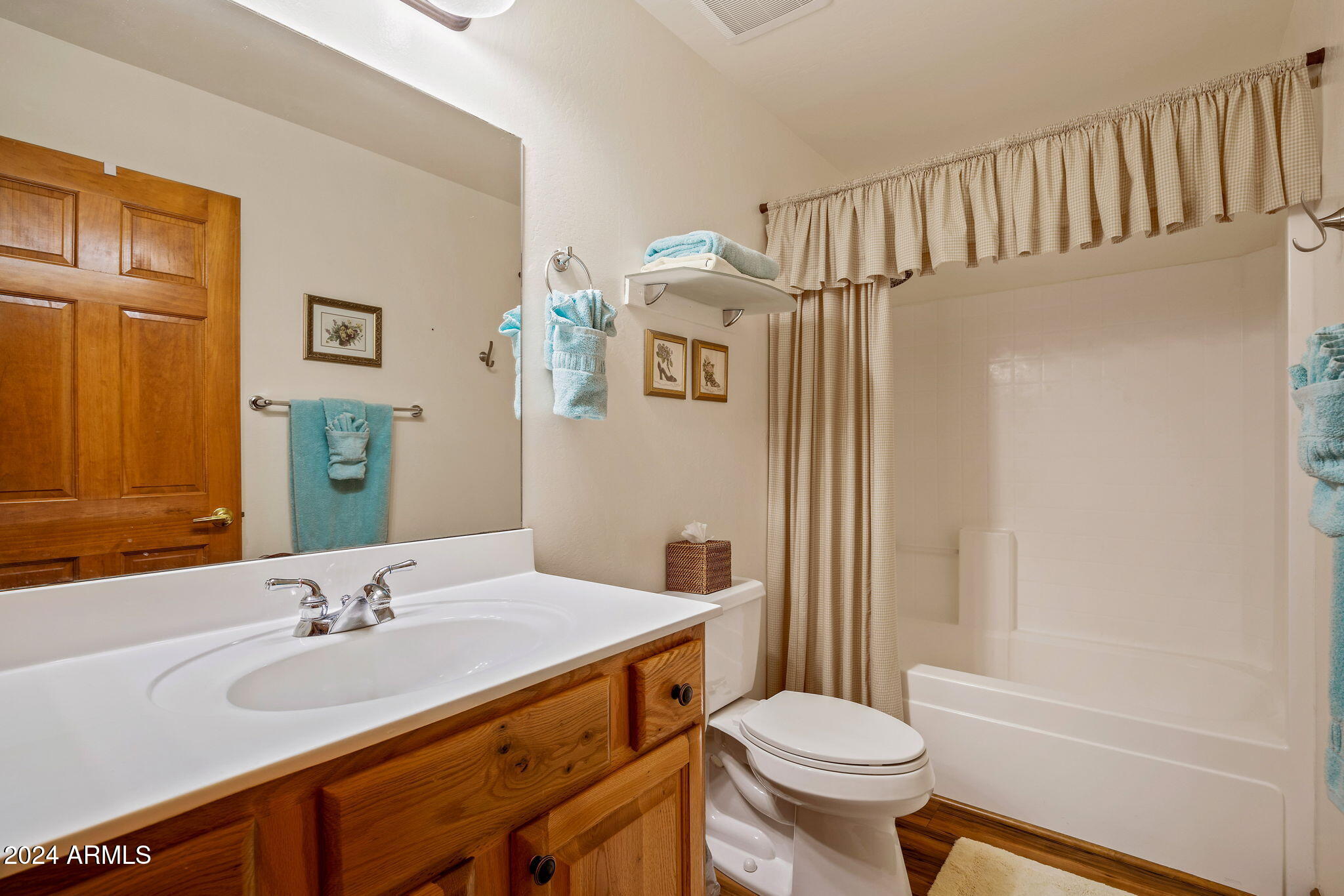 2323 South Buffalo Loop Overgaard, AZ 85933 - Photo 15 of 41 HALL BATH