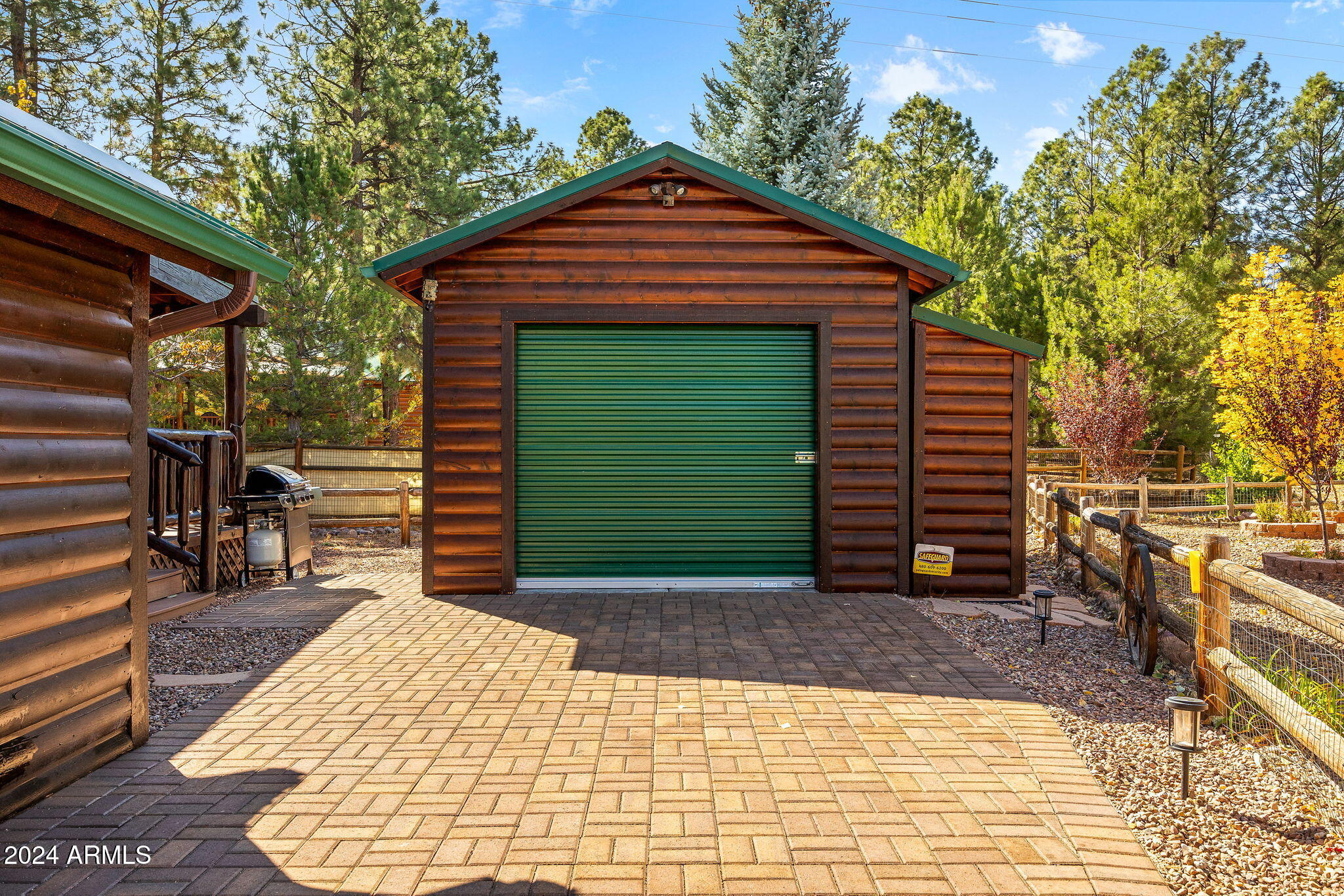 2323 South Buffalo Loop Overgaard, AZ 85933 - Photo 20 of 41 12 X 16 SHED