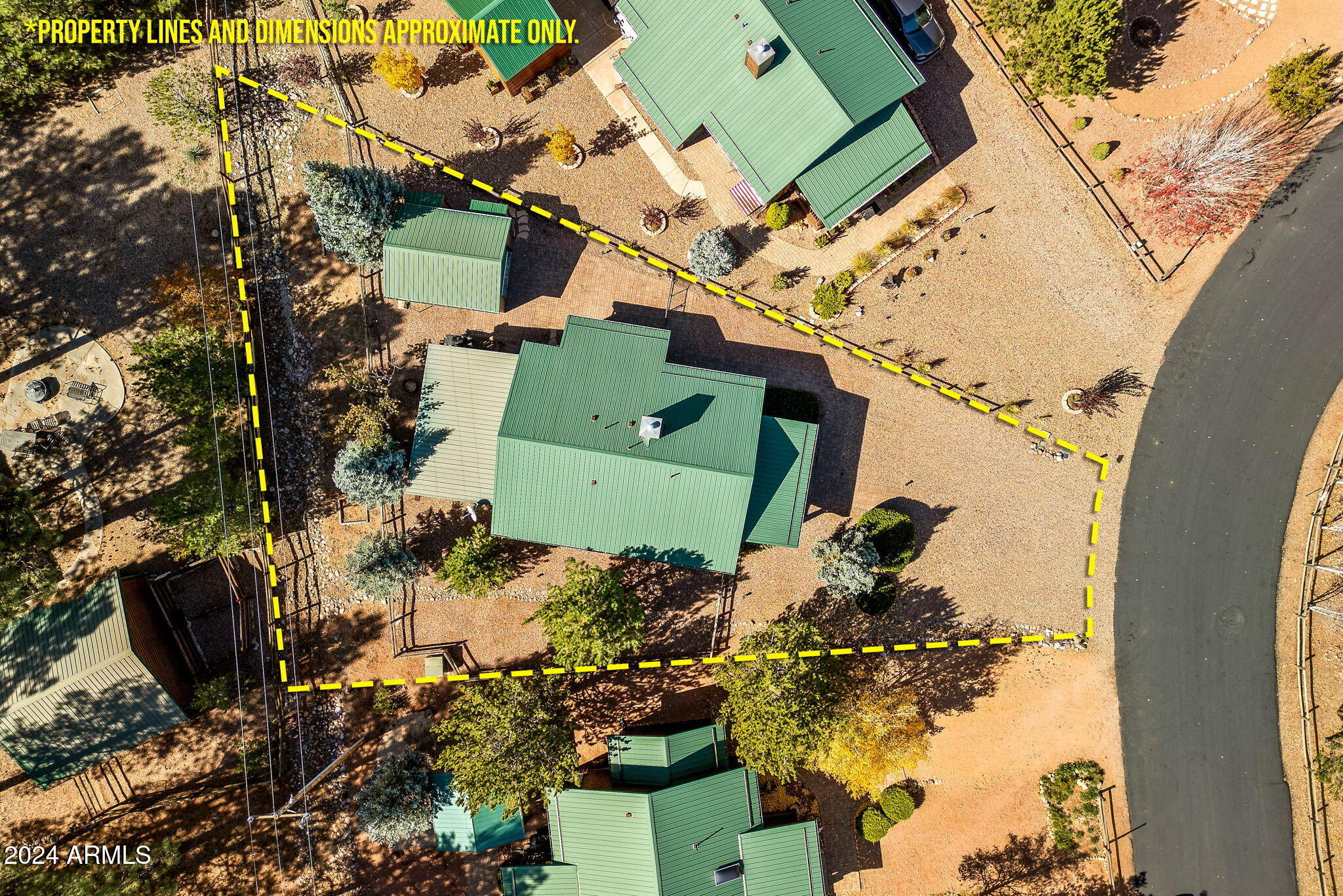 2323 South Buffalo Loop Overgaard, AZ 85933 - Photo 28 of 41 APPROXIMATE LOT LINES