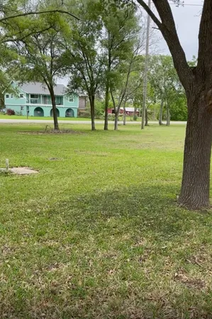 $195,000 | 2702 Lake Road, La Marque, TX 77568