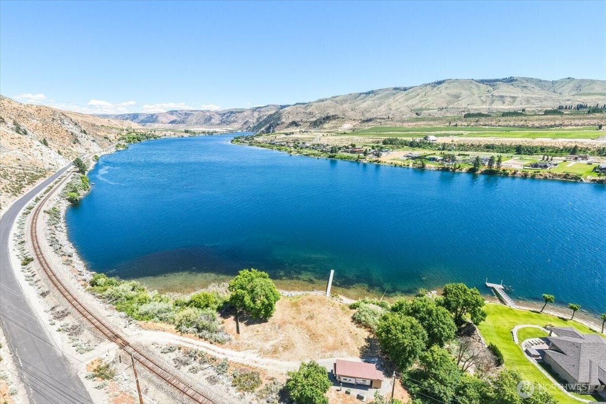 200 Stayman Flats Road Chelan, WA 98816 - Photo 32 of 35